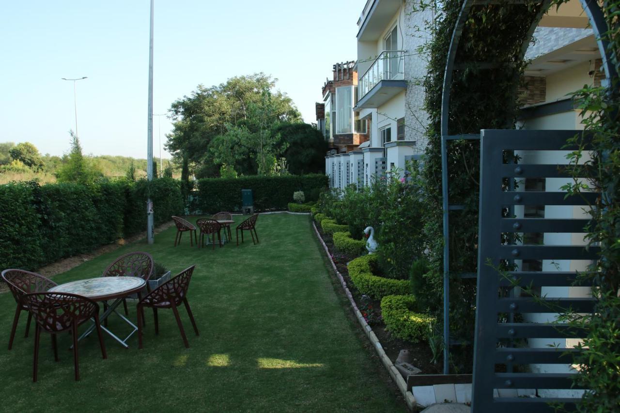 canadianinn Islamabad Exterior foto